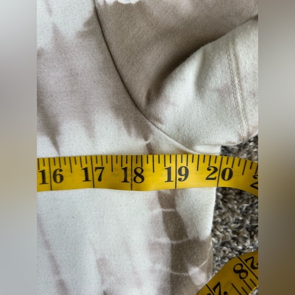 Roan + Ryan tan and white tie-dyed casual comfort midi size large - Picture 7 of 11